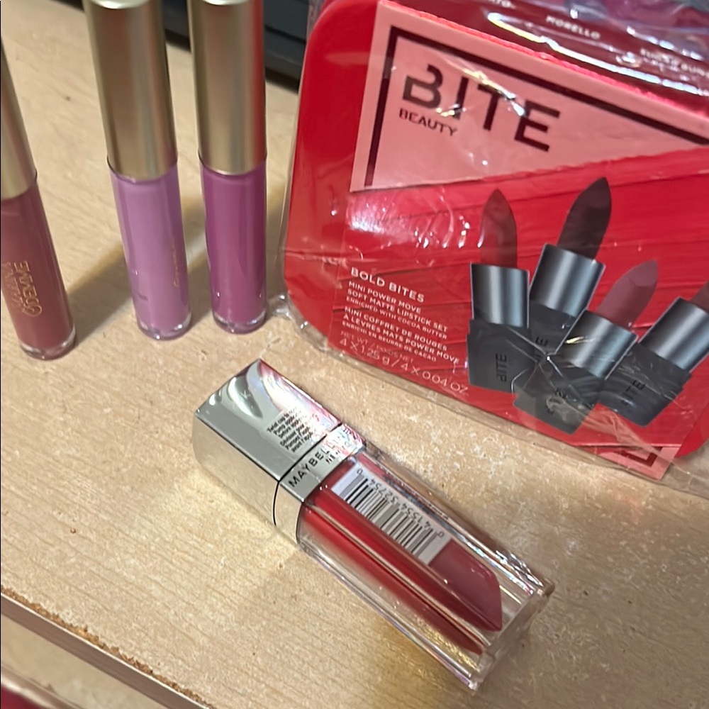 Bite Beauty Bold Bites Lipstick Set & lipgloss